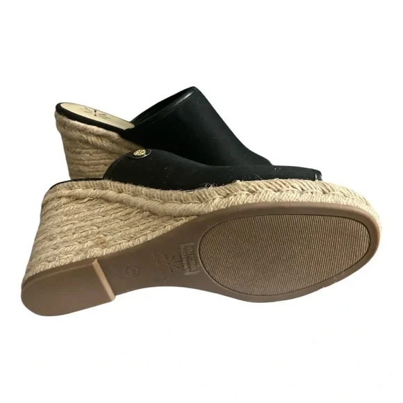 Isaac Mizrahi Black and Tan Wedge Sandals Size 10 - Picture 5 of 7